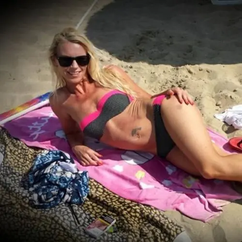 neelegluckliiik image 0